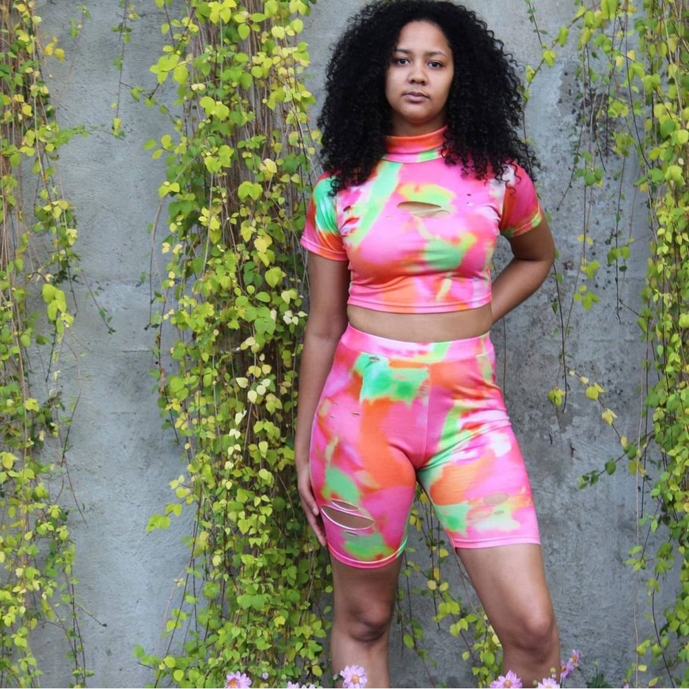Tie dye mock neck crop top short set